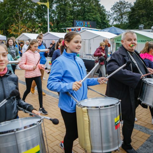 Palanga pražydo ir suskambo tarptautiniu folkloro festivaliu  © Vytauto Petriko nuotr.