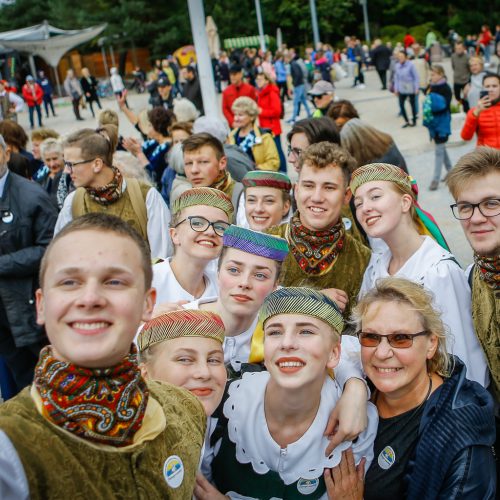 Palanga pražydo ir suskambo tarptautiniu folkloro festivaliu  © Vytauto Petriko nuotr.