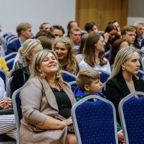 Pasveikino Klaipėdos šimtukininkus  © Vytauto Petriko nuotr.