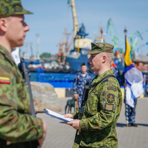 Karinių pajėgų kario ir karininko priesaikos cerenomija  © Vytauto Petriko nuotr.