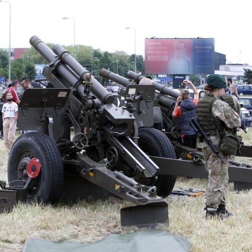 „Stiprus Grifonas 2021“ dalyvių karinės technikos ekspozicija  © Vytauto Liaudanskio nuotr.