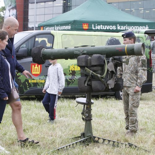 „Stiprus Grifonas 2021“ dalyvių karinės technikos ekspozicija  © Vytauto Liaudanskio nuotr.