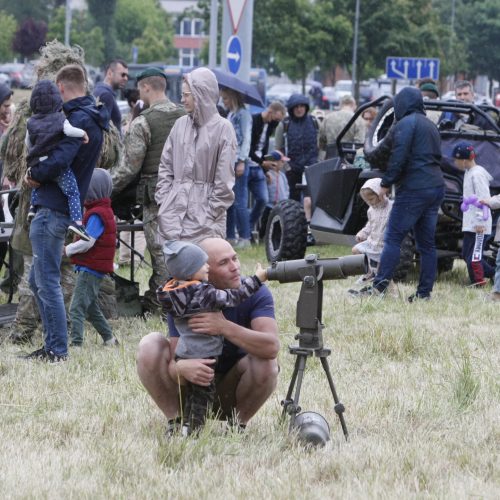 „Stiprus Grifonas 2021“ dalyvių karinės technikos ekspozicija  © Vytauto Liaudanskio nuotr.