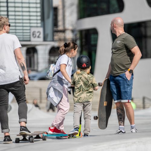 Kauniečiai džiaugėsi pavasarišku sekmadieniu  © Justinos Lasauskaitės nuotr.