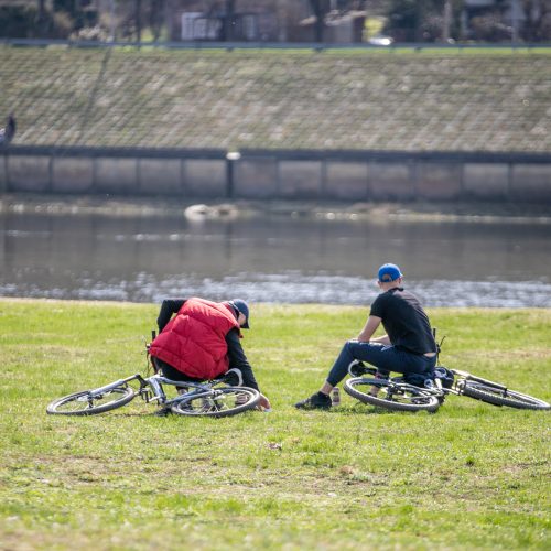 Kauniečiai džiaugėsi pavasarišku sekmadieniu  © Justinos Lasauskaitės nuotr.