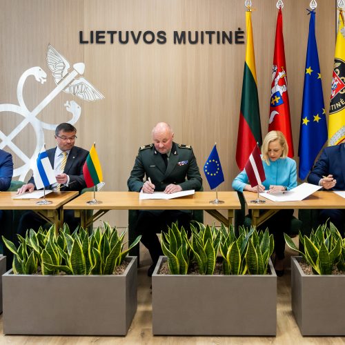 Muitinės departamente Estijos, Latvijos, Lenkijos, Lietuvos bei Suomijos muitinių vadovai pasirašė susitarimą dėl vienodų kontrolės priemonių taikymo