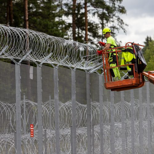 Švenčionių rajone vykdomo fizinio barjero statybos  © P. Peleckio / BNS nuotr.