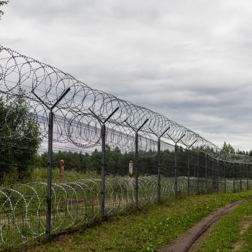 Švenčionių rajone vykdomo fizinio barjero statybos  © P. Peleckio / BNS nuotr.