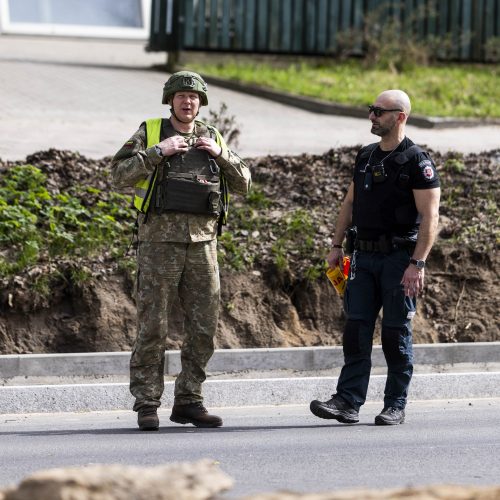  Vilniuje, Liepkalnio gatvėje, rastas sprogmuo  © I. Gelūno / BNS nuotr.