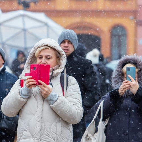 Kauno kalėdiniame miestelyje verda veiksmas  © Regimanto Zakšensko nuotr.