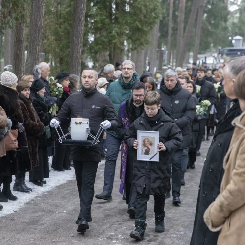 D. Teišerskytės laidotuvės Petrašiūnų kapinėse