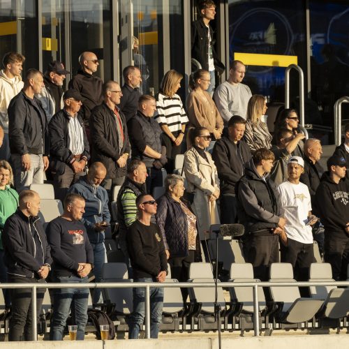 Kauno S. Dariaus ir S. Girėno stadione įvyko Lietuvos ir FIFA futbolo legendų rungtynės  © Simono Baltušio nuotr.