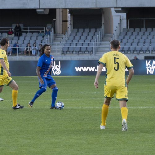 Kauno S. Dariaus ir S. Girėno stadione įvyko Lietuvos ir FIFA futbolo legendų rungtynės  © Simono Baltušio nuotr.