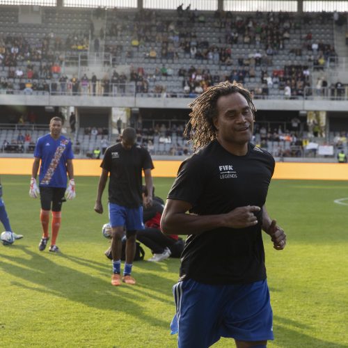 Kauno S. Dariaus ir S. Girėno stadione įvyko Lietuvos ir FIFA futbolo legendų rungtynės  © Simono Baltušio nuotr.