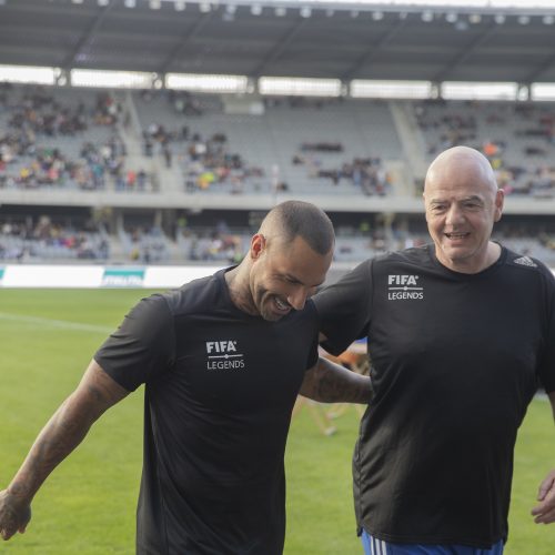 Kauno S. Dariaus ir S. Girėno stadione įvyko Lietuvos ir FIFA futbolo legendų rungtynės  © Simono Baltušio nuotr.