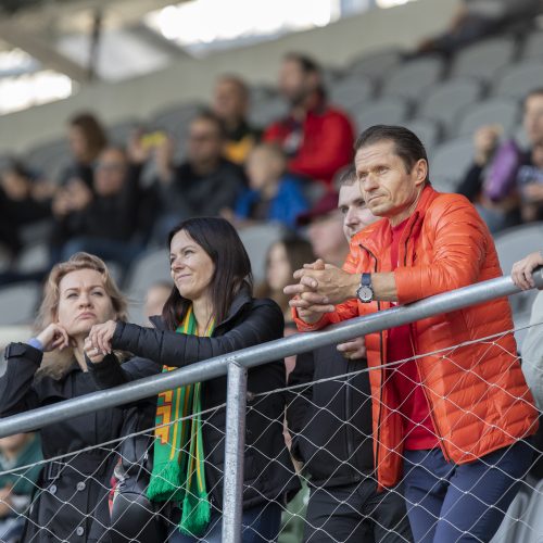 Kauno S. Dariaus ir S. Girėno stadione įvyko Lietuvos ir FIFA futbolo legendų rungtynės  © Simono Baltušio nuotr.