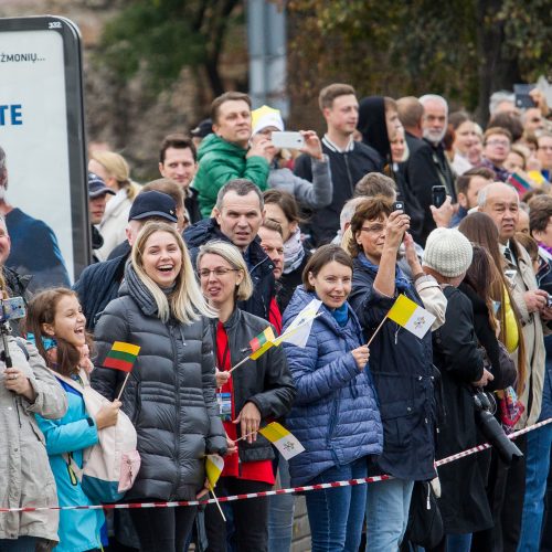 Popiežiaus kelionė iki Katedros aikštės  © P. Peleckio / Fotobanko nuotr.