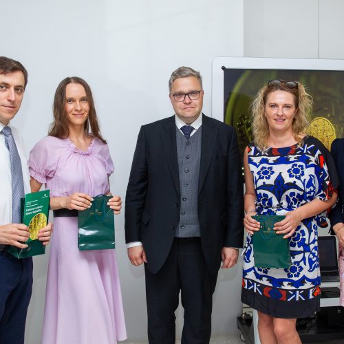 Išleista aukso moneta Lietuvos Sąjūdžiui   © I. Gelūno / Fotobanko nuotr.