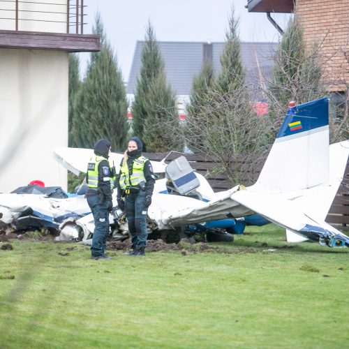 Kauno rajone nukrito lėktuvas  © Vilmanto Raupelio nuotr.