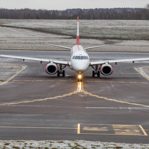 Atidaryta lėktuvų stebėjimo aikštelė  © I. Gelūno / Fotobanko nuotr.