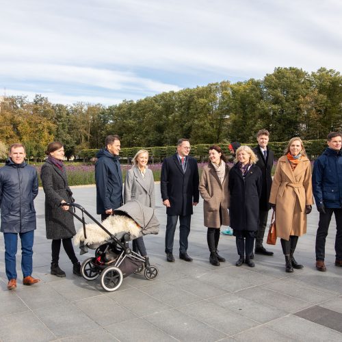 Išankstinis balsavimas: balsuoja partijų lyderiai  © I. Gelūno, T. Biliūno / Fotobanko nuotr.