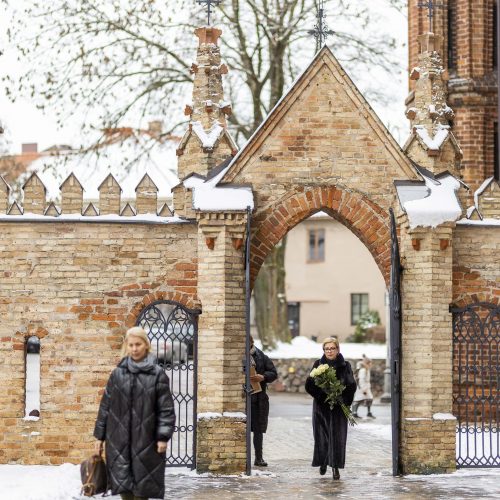 Bernardinų koplytėlėje – mišios A. Jagelavičiūtei atminti  © I. Gelūno / BNS nuotr.