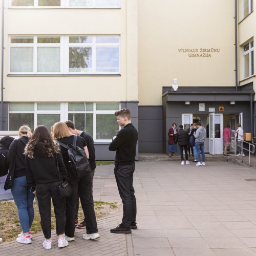 Lietuvių kalbos ir literatūros egzaminas Žirmūnų gimnazijoje  © Ž. Gedvilos / BNS nuotr.