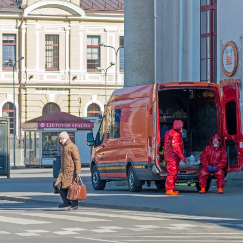 Viešbutyje Vilniuje susimušė karantinuoti vyrai  © B. Barausko / Fotobanko nuotr.