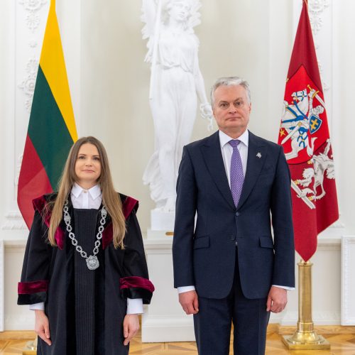 Prezidentas priima teisėjų priesaikas  © R. Dačkaus / Prezidentūros nuotr.