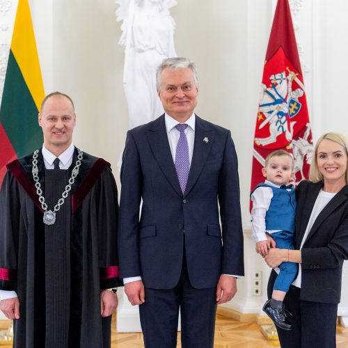 Prezidentas priima teisėjų priesaikas  © R. Dačkaus / Prezidentūros nuotr.