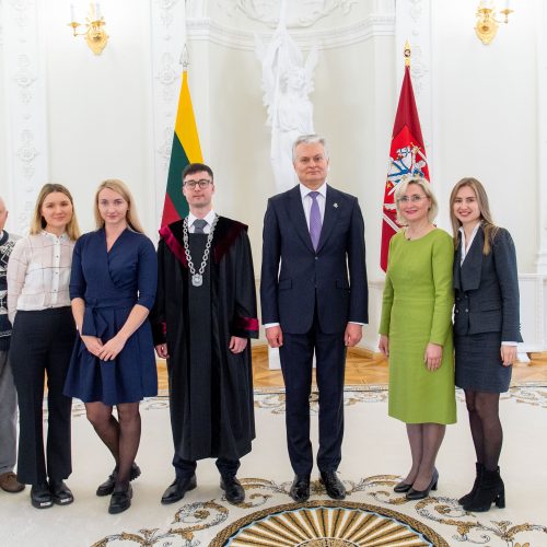 Prezidentas priima teisėjų priesaikas  © R. Dačkaus / Prezidentūros nuotr.