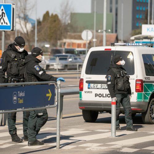 Visi grįžusieji į Vilnių iš užsienio izoliuojami viešbučiuose  © S. Žiūros nuotr.