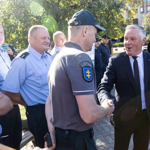 VST pareigūnų protestas  © P. Peleckio / BNS nuotr.