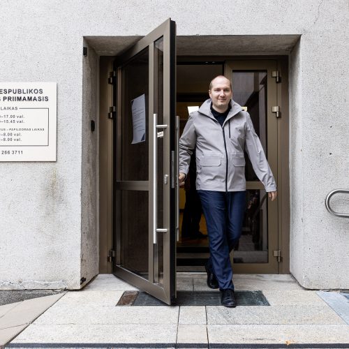G. Jakštas susitiko su protestuojančiais mokytojais  © P. Peleckio / BNS nuotr.