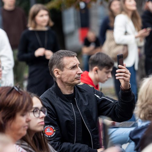 G. Jakštas susitiko su protestuojančiais mokytojais  © P. Peleckio / BNS nuotr.