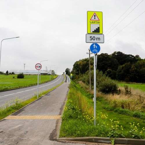 Ramučiuose esančiame dviračių take – laiptai  © T. Biliūno / Fotobanko nuotr.