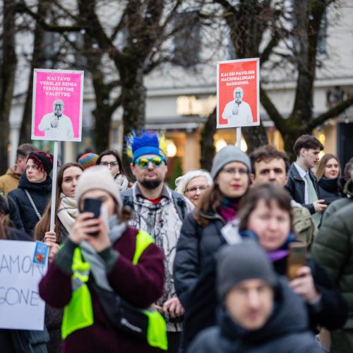 Protestas prie Kauno savivaldybės  © T Biliūno / BNS nuotr.