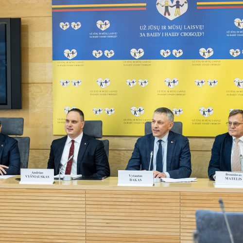 Seimo komisijos dėl VSD pranešėjo informacijos spaudos konferencija  © P. Peleckio / BNS nuotr.