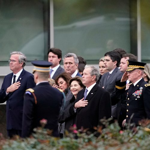 Dž. H. W. Bušas atgulė amžino poilsio  © Scanpix nuotr.