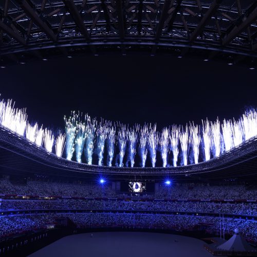 Tokijuje prasidėjo vasaros olimpinių žaidynių atidarymo ceremonija  © Scanpix ir K.Štreimikio nuotr. 