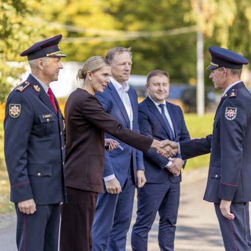 Priešgaisrinėms gelbėjimo tarnyboms perduoti 47 automobiliai  © I. Gelūno / BNS nuotr.