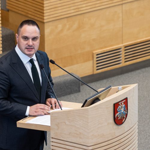 Siūlymas pradėti apkaltos procesą R. Žemaitaičiui  © P. Peleckio / BNS nuotr.