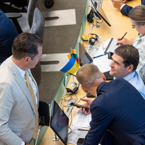 Siūlymas pradėti apkaltos procesą R. Žemaitaičiui  © P. Peleckio / BNS nuotr.