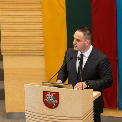 Siūlymas pradėti apkaltos procesą R. Žemaitaičiui  © P. Peleckio / BNS nuotr.