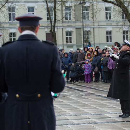 Prie Vilniaus arkikatedros – jungtinis Baltijos šalių orkestras  © Butauto Barausko nuotr.