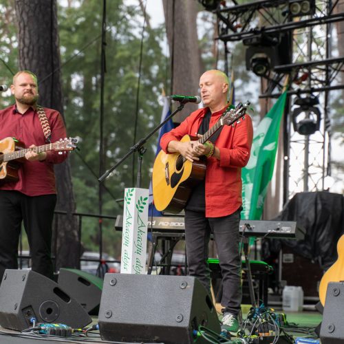 XX-asis dainuojamosios poezijos festivalis „Akacijų alėja“   © Justinos Lasauskaitės nuotr.