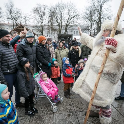 Sostinėje susirinko šeši Kalėdų Seneliai  © S. Žiūros nuotr.