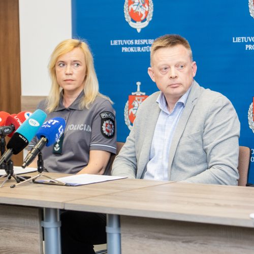 Kauno pareigūnai sulaikė stambią grynųjų pinigų kontrabandą  © Justinos Lasauskaitės, Kauno policijos nuotr.