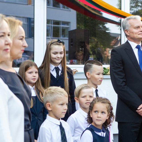 G. Nausėda apsilankė Vilniaus Jono Basanavičiaus progimnazijoje  © P. Peleckio / Fotobanko nuotr.