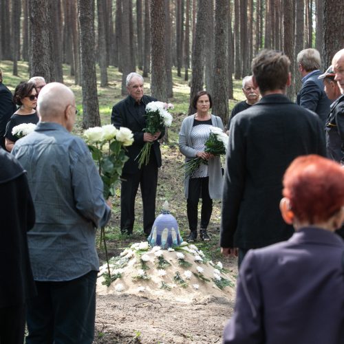 Atsisveikinimas su rašytoju R. Marčėnu  © Aliaus Koroliovo ir P. Peleckio / Fotobanko nuotr.